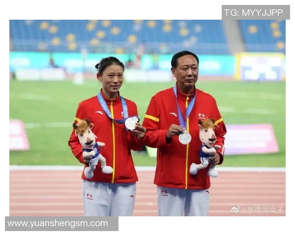 全运会特别报道：成都羽毛球队如何在挑战中崛起与成长的励志故事