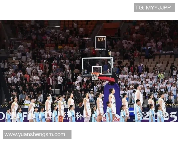 重庆篮球队比赛经验引发热议球迷对战术与表现的不同看法